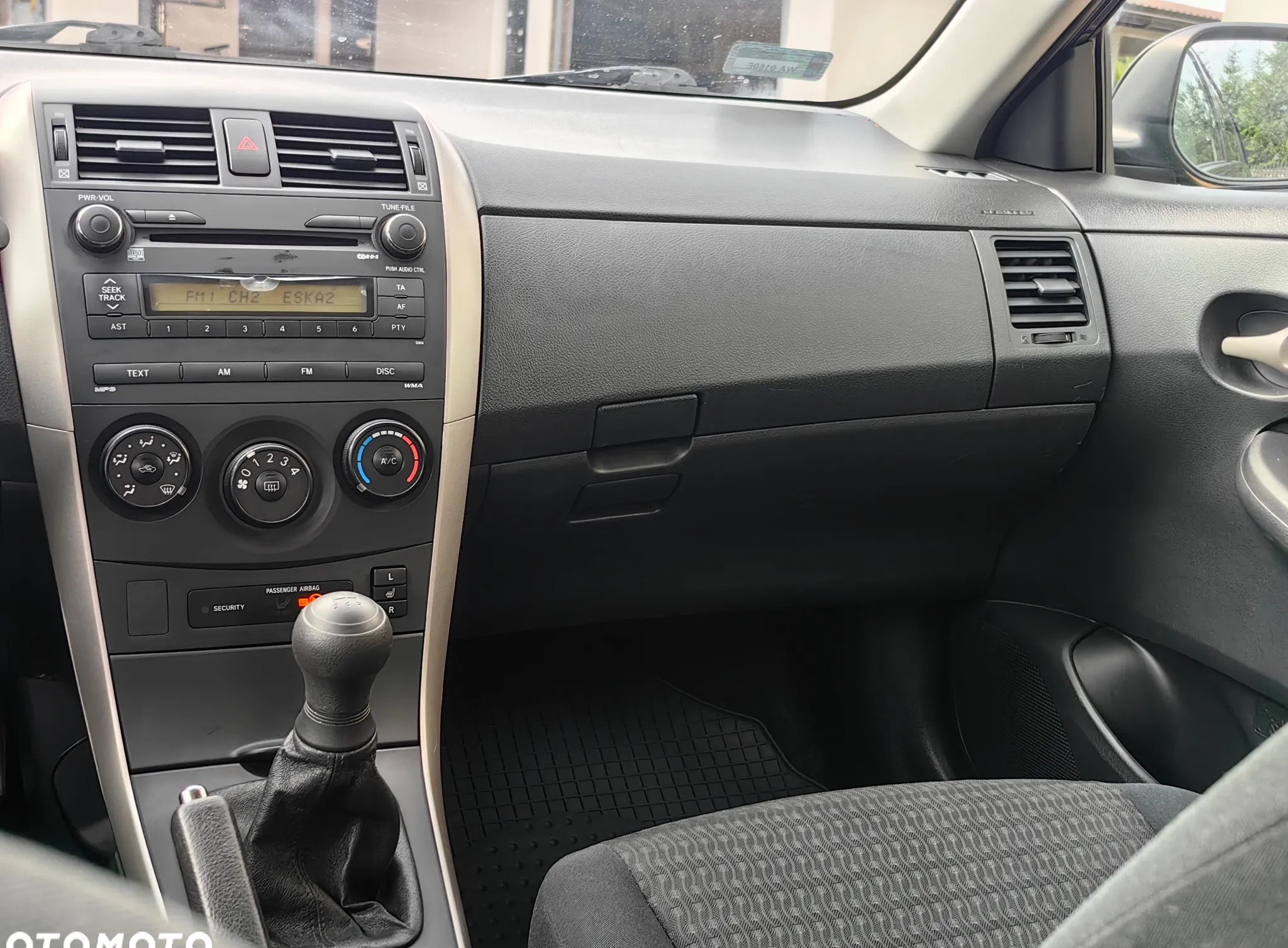 Toyota Corolla cena 16400 przebieg: 254879, rok produkcji 2007 z Miłosław małe 301